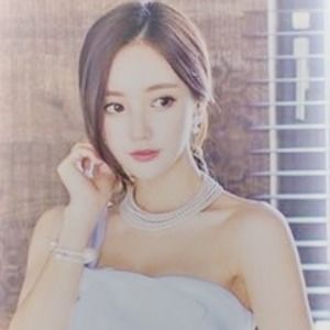 Meet your Posher, Reisa